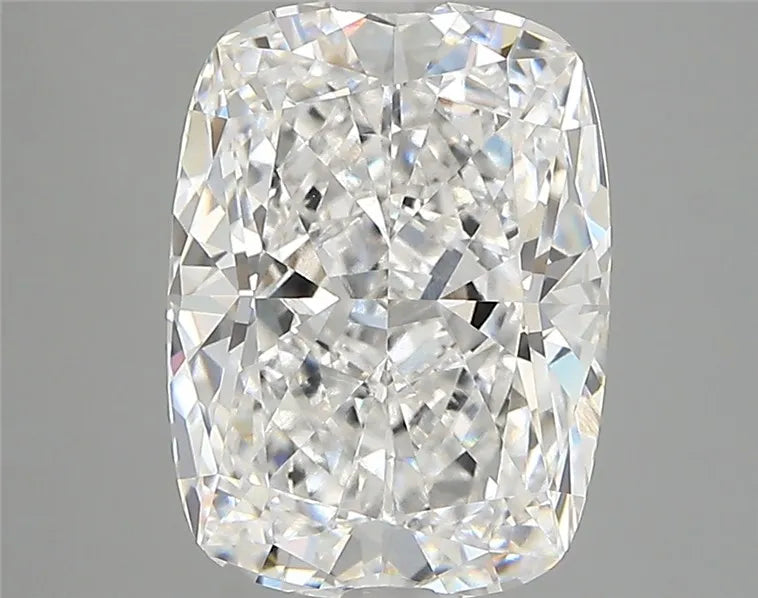 3.85ct Cushion modified Lab Grown Diamond (Colour E, Clarity VVS1, IGI Certified)