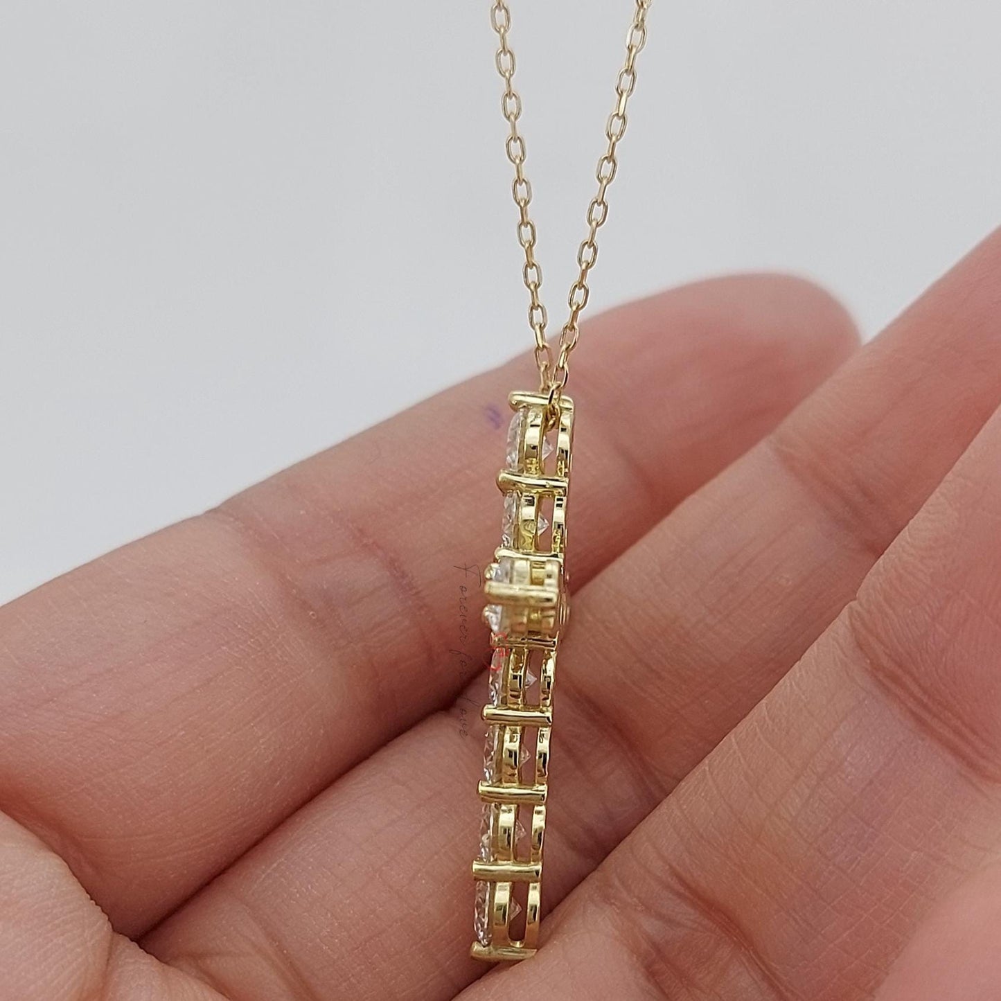 14k massive Gold Diamant Kreuz Halskette für Damen, Diamant Kreuz Anhänger, religiöser Schmuck, christlicher Glaubensanhänger, Kreuz Geschenk für Damen Moissanite engagement ring in Gold or Platinum — custom handcrafted by Forever For Love