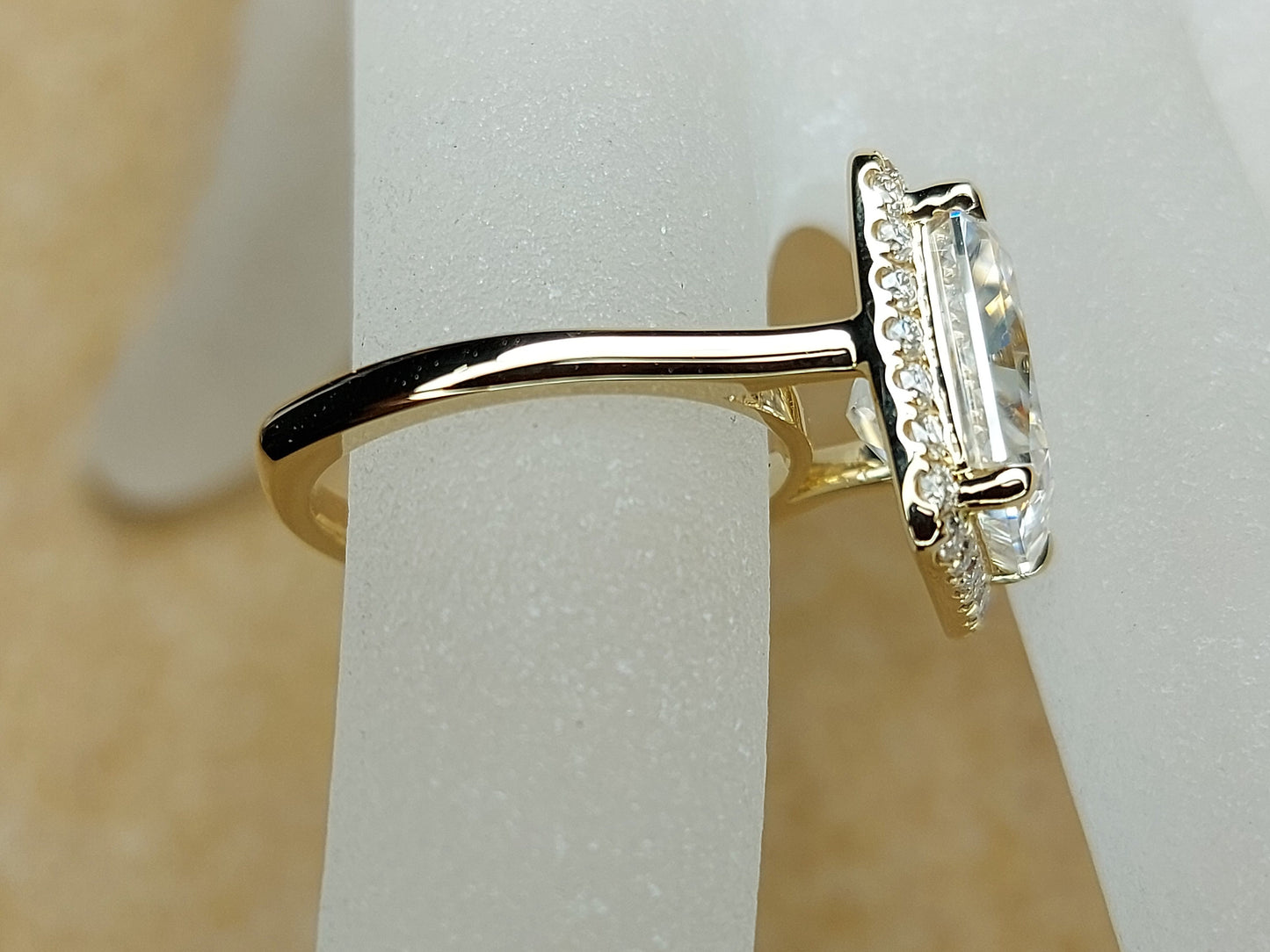 Bague de fiançailles auréole radiant de 5 carats Radiant cut 1Ct Moissanite taille brillant engagement ring in Gold or Platinum — custom handcrafted by Forever For Love
