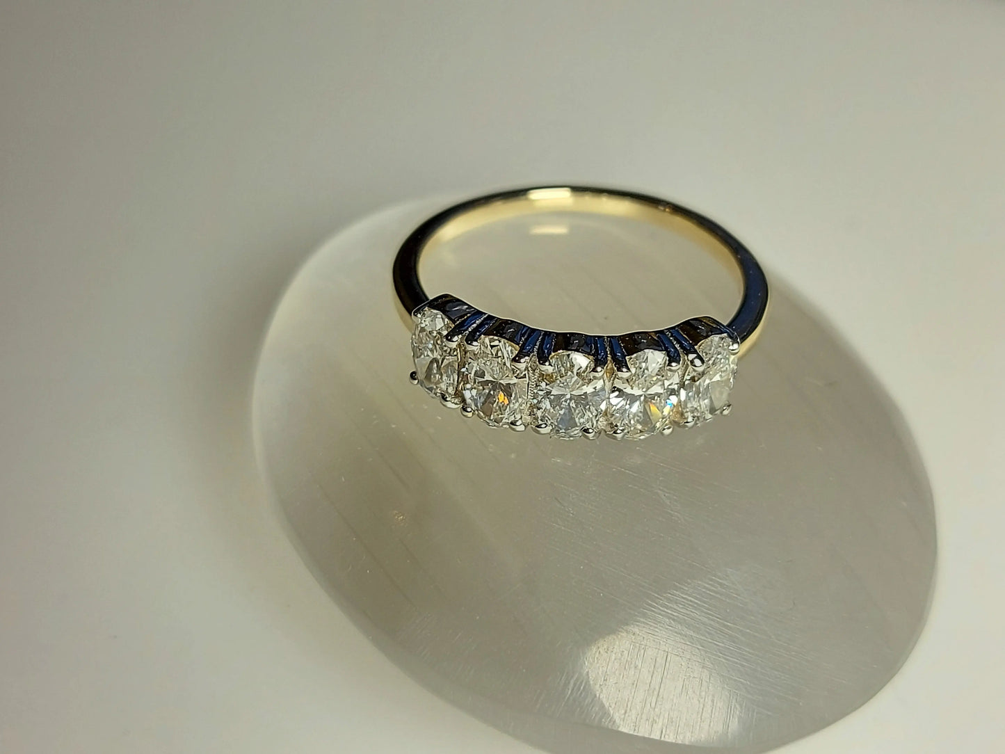 Fünfsteiniger ovaler Diamant-Ehering Oval cut Moissanite engagement ring in Gold or Platinum — custom handcrafted by Forever For Love