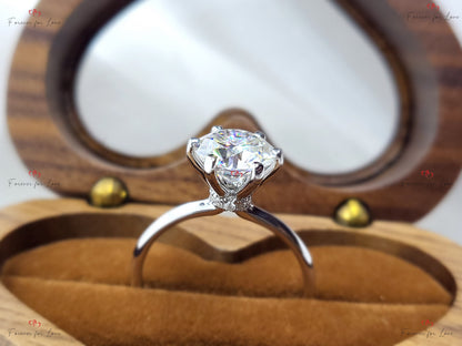 2 Ct Round Moissanite Solitaire Engagement Ring