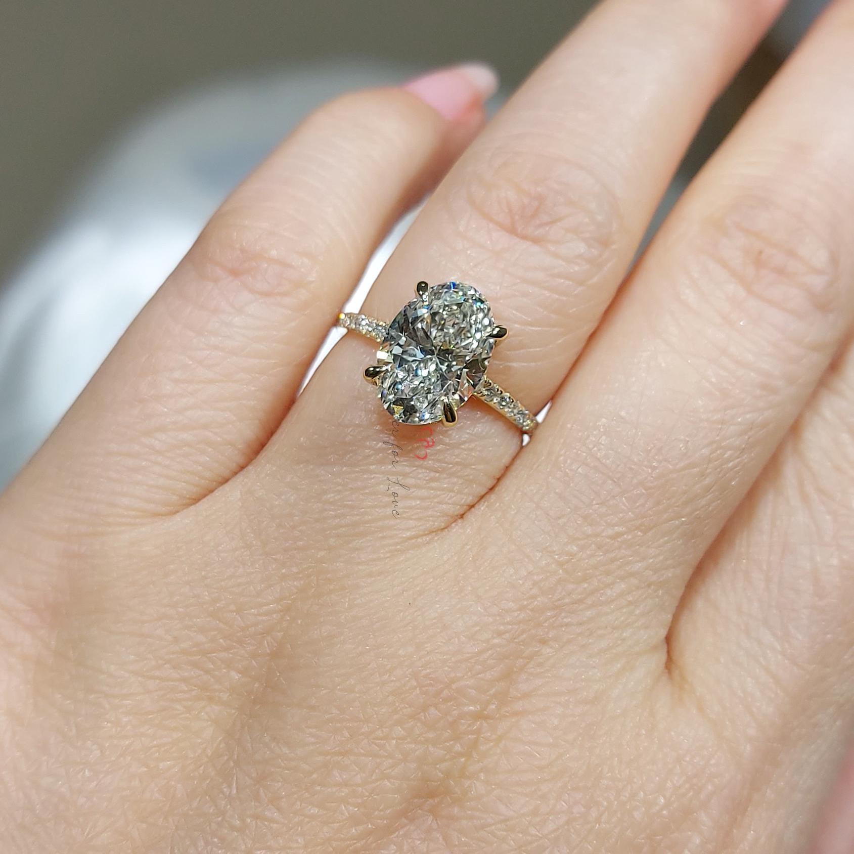 3 Ct IGI Certified Oval Lab Diamond Solitaire Engagement Ring
