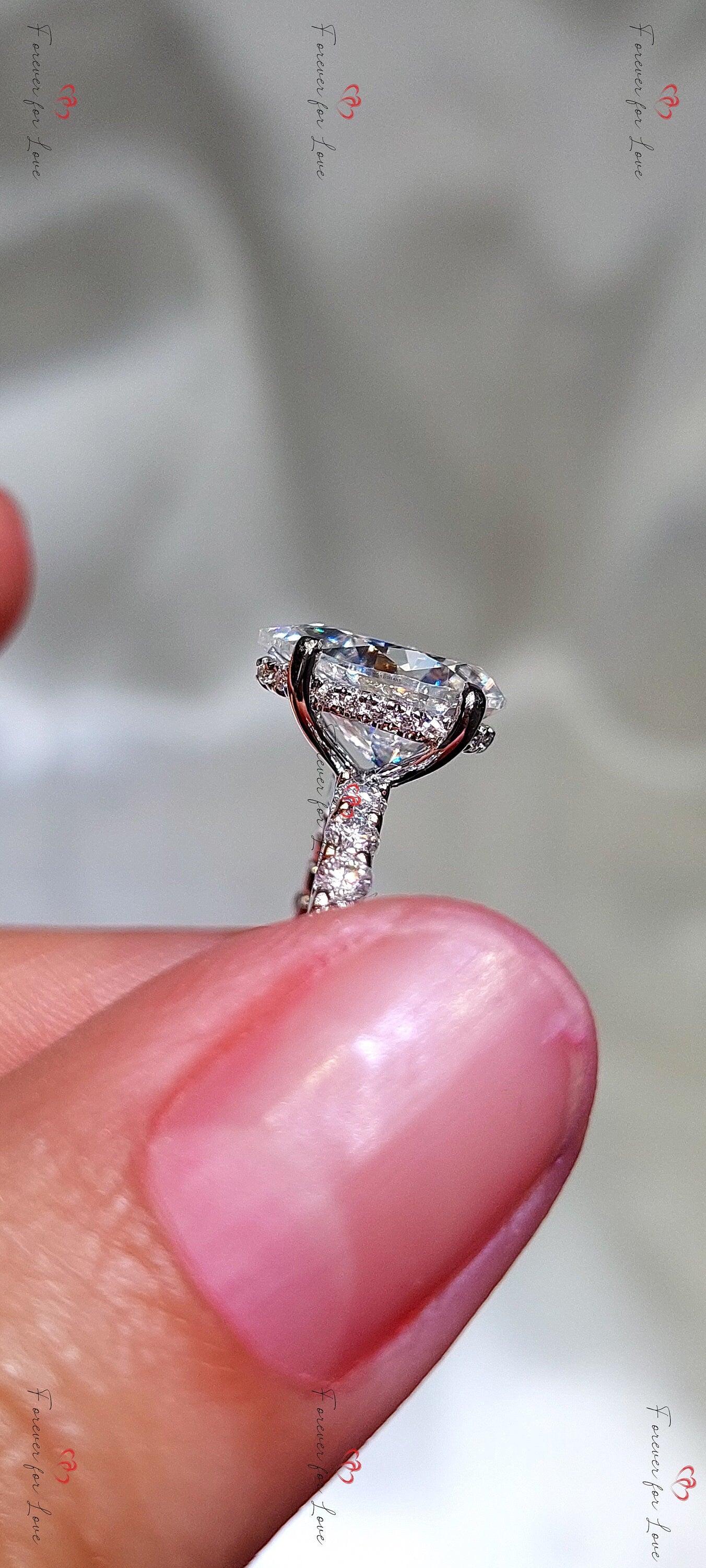 2 Ct Pear Moissanite Engagement Ring