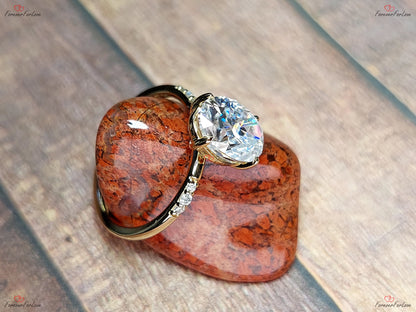 2.5 Ct Oval Moissanite Engagement Ring