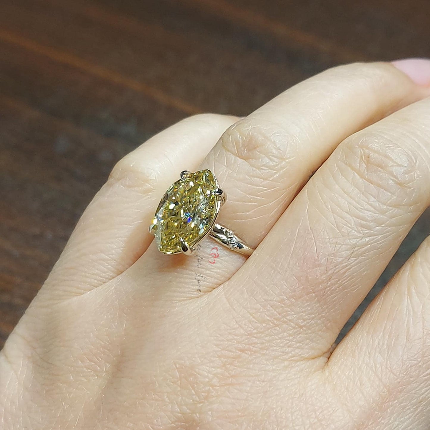 6 Karat Marquise Moissanit Eternity-Ring Marquise cut Moissanite engagement ring in 935 Argentium Silber — custom handcrafted by Forever For Love