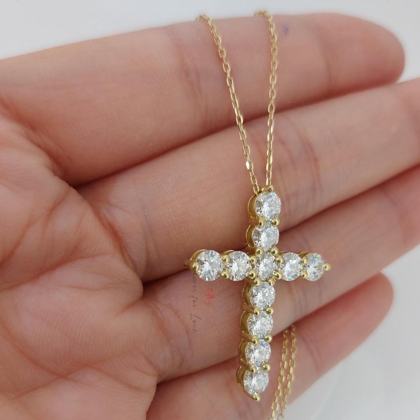 14k massive Gold Diamant Kreuz Halskette für Damen, Diamant Kreuz Anhänger, religiöser Schmuck, christlicher Glaubensanhänger, Kreuz Geschenk für Damen Moissanite engagement ring in Gold or Platinum — custom handcrafted by Forever For Love
