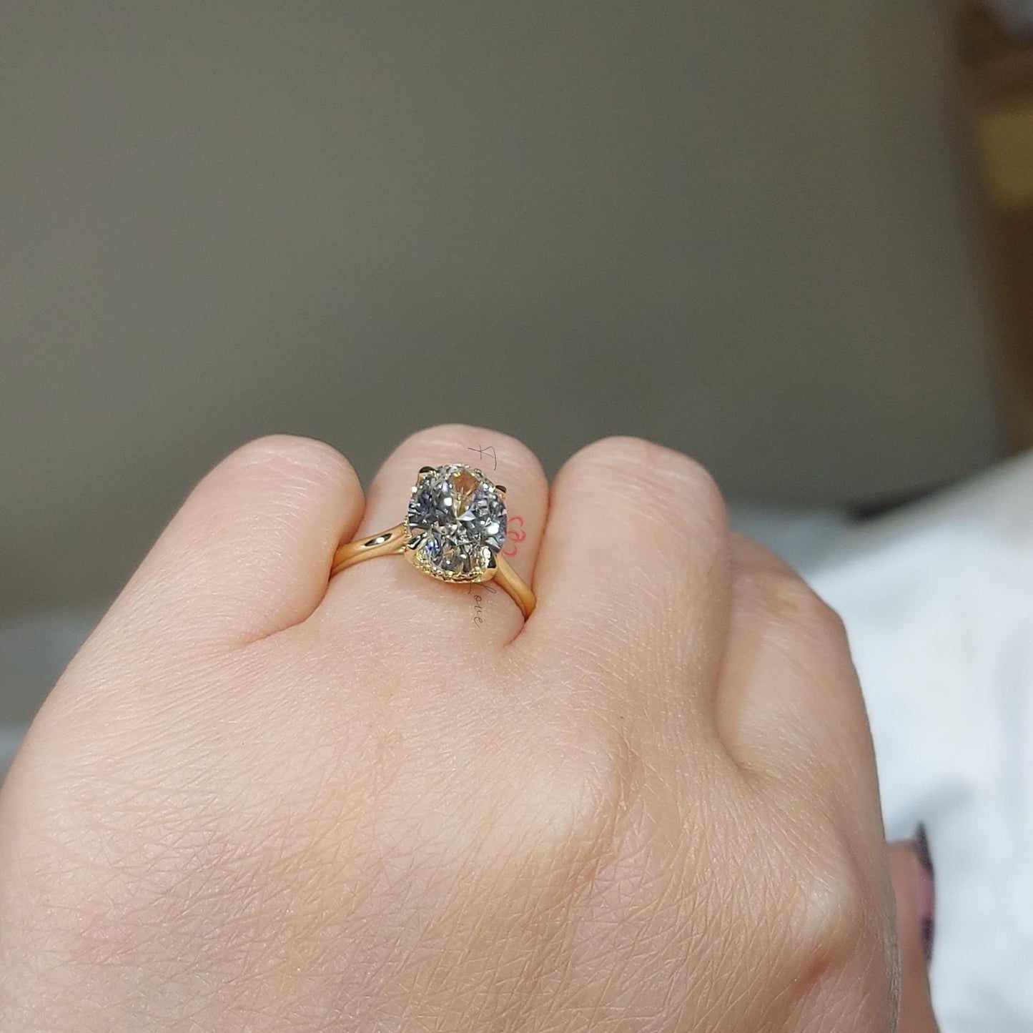 Bague de fiançailles solitaire ovale en diamant de laboratoire de 4 carats de couleur D Oval cut 1Ct Moissanite taille brillant engagement ring in Gold or Platinum — custom handcrafted by Forever For Love