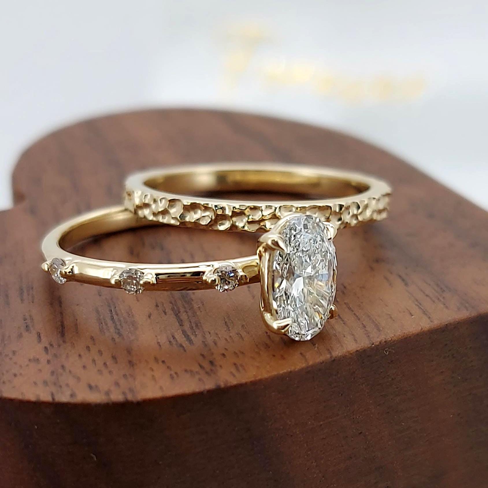 1 Ct IGI Certified Oval Lab Diamond Solitaire Engagement Ring