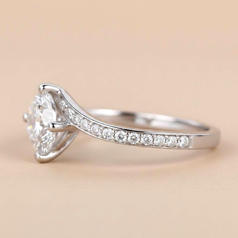 1.1 Ct Round Lab Diamond Engagement Ring