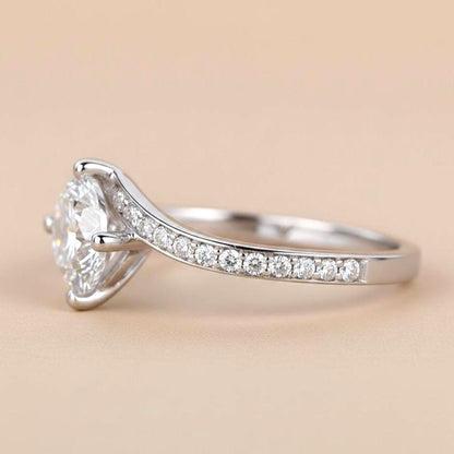 1.1 Ct Round Lab Diamond Engagement Ring
