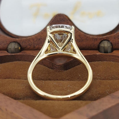 4 Ct IGI Certified Cushion Lab Diamond Solitaire Engagement Ring