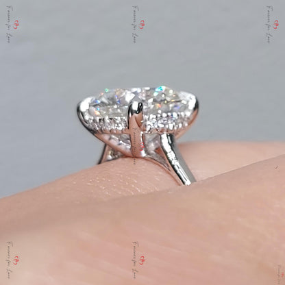 3 Ct IGI Certified Round Lab Diamond Solitaire Engagement Ring
