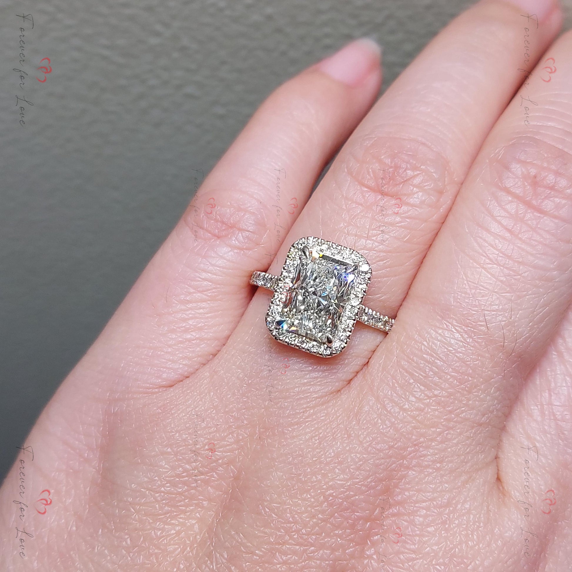 2.5 Ct IGI Certified Radiant Lab Diamond Engagement Ring