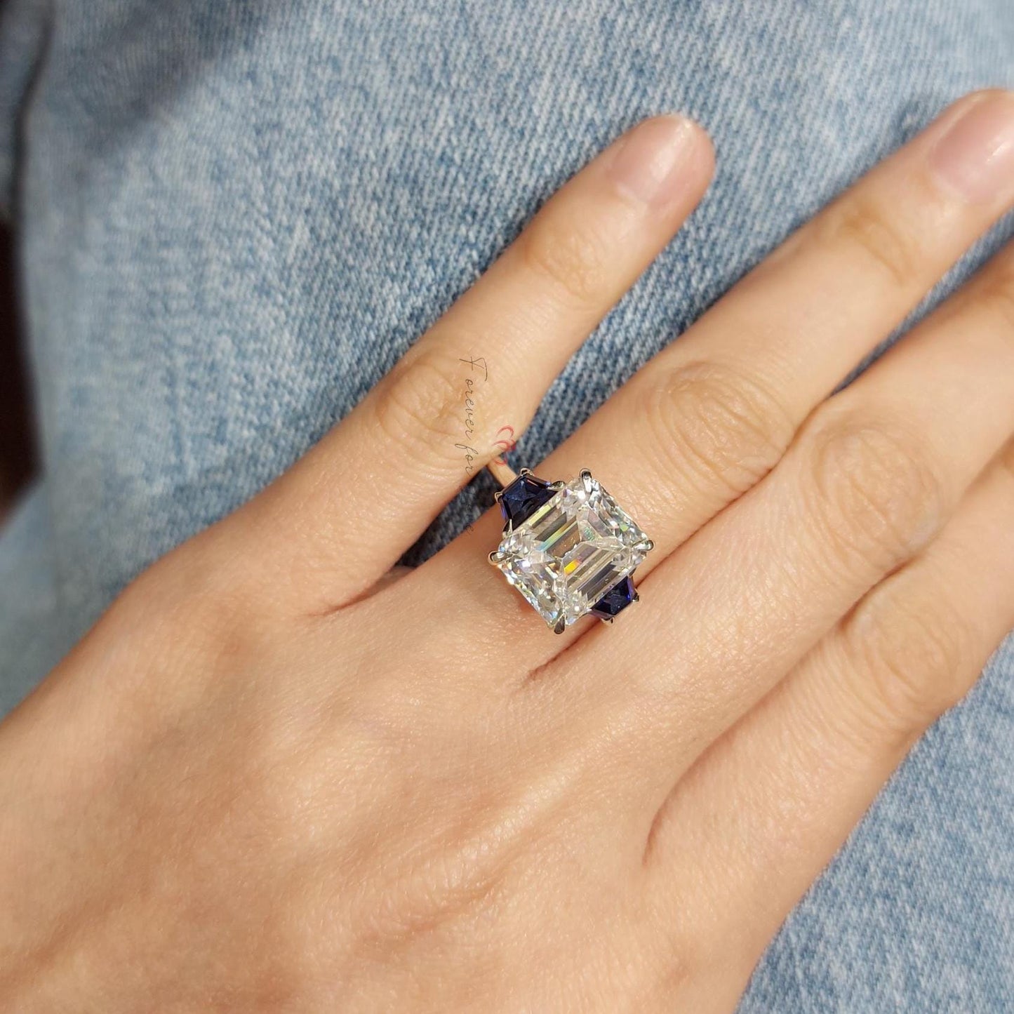 5 Karat Smaragdblauer Moissanit Saphir Dreisteinring Emerald cut Moissanite engagement ring in Gold or Platinum — custom handcrafted by Forever For Love
