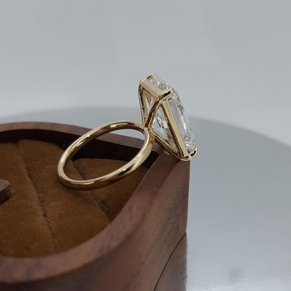 10 Ct IGI Certified Radiant Lab Diamond Solitaire Engagement Ring