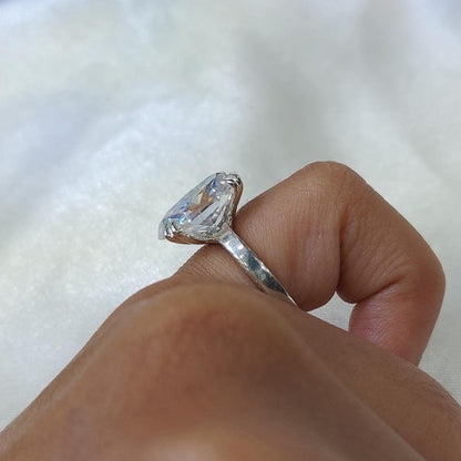 5 Ct Oval Moissanite engagement ring, Oval engagement ring, Moissanite ring, Engagement Ring, Perfect gift for Her