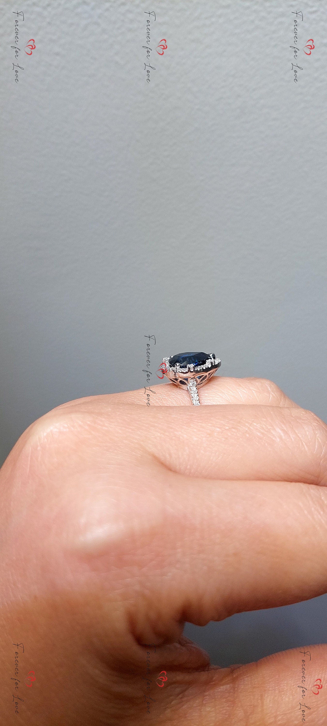 Bague de fiançailles en saphir, diamant bleu 3,6 carats 1Ct Saphir naturel engagement ring in Gold or Platinum — custom handcrafted by Forever For Love
