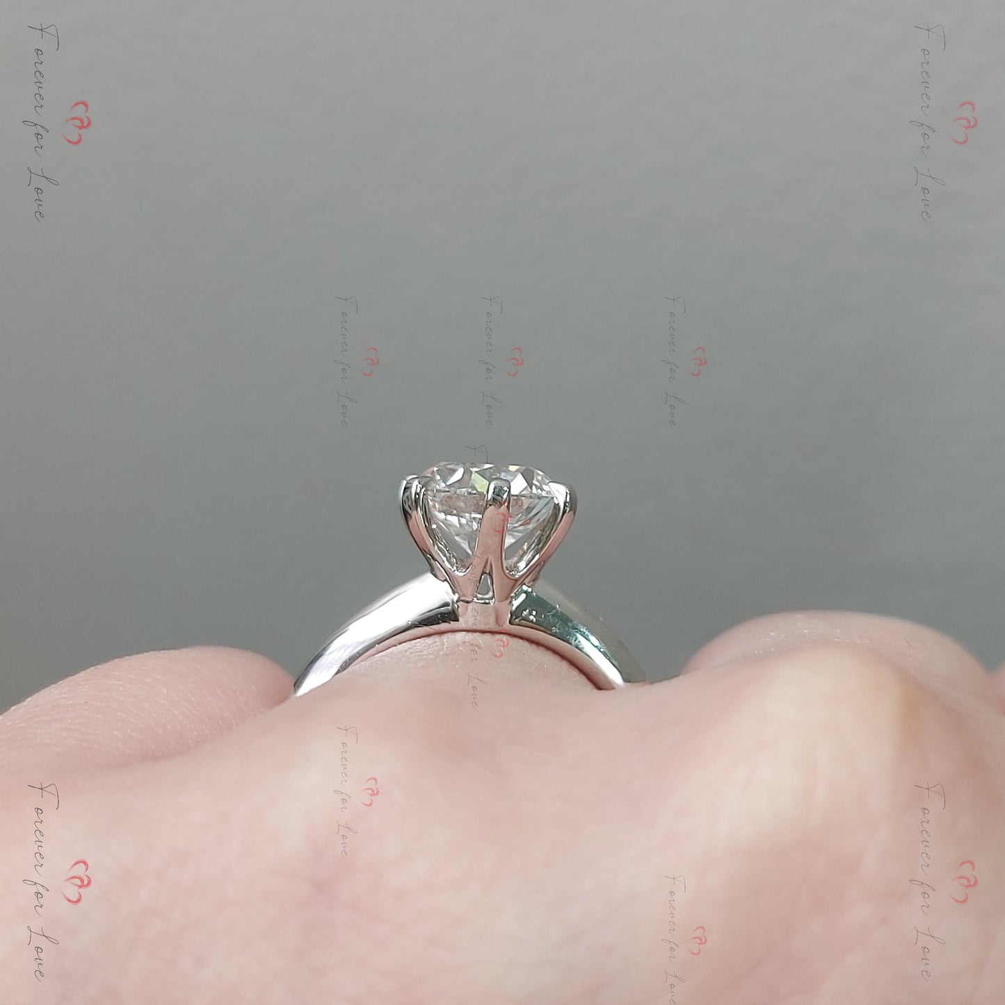 2 Karat IGI zertifizierter Alt-Europäischer Labor-Diamant Verlobungsring Moissanite engagement ring in 935 Argentium Silber — custom handcrafted by Forever For Love