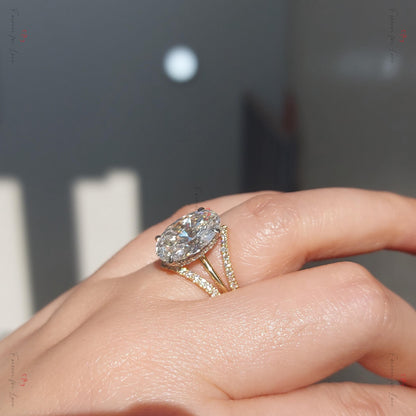 Oval Lab Diamond Engagement Ring