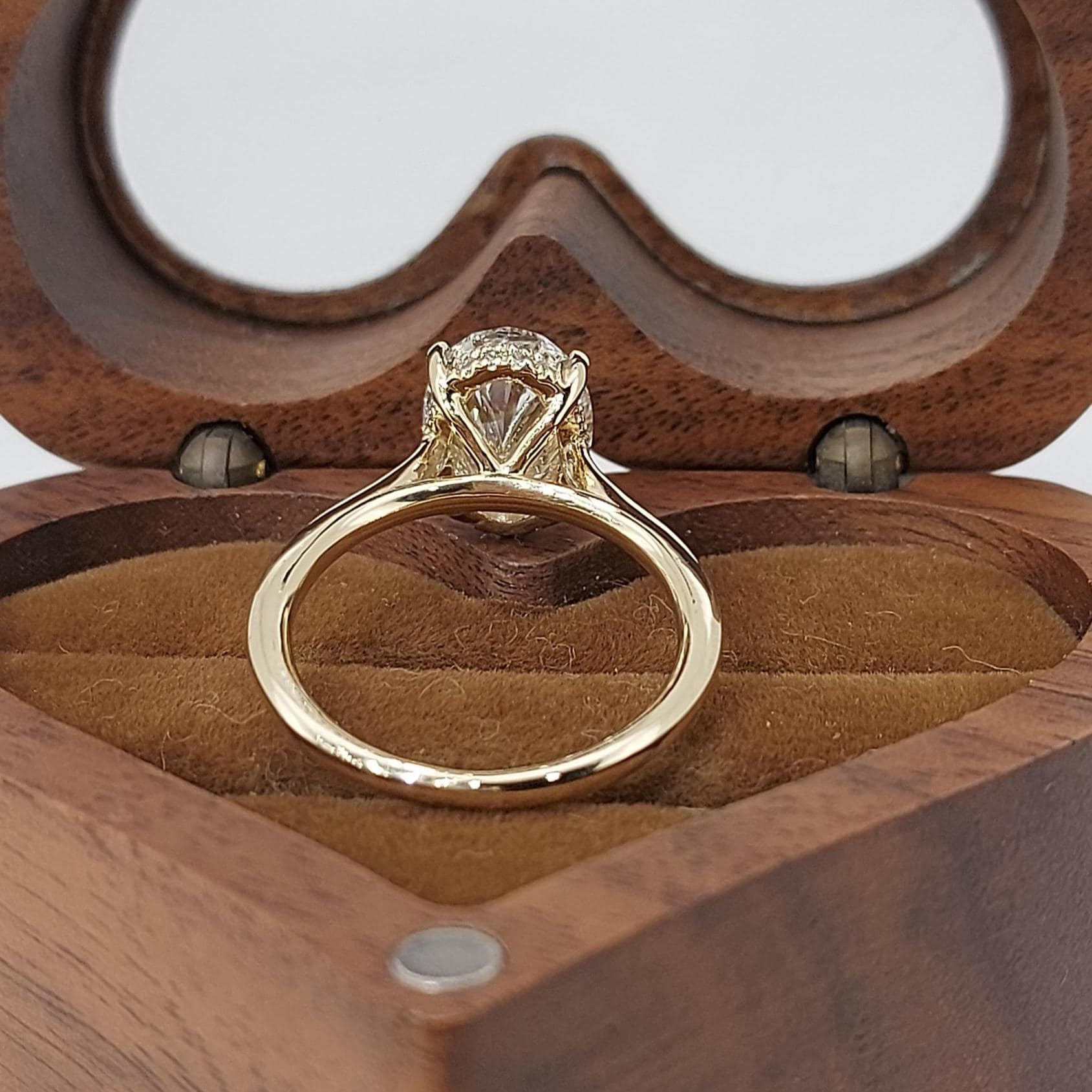 Lab Diamond Oval Engagement Ring: 1ct D VVS2 Solitaire, 14k White Gold