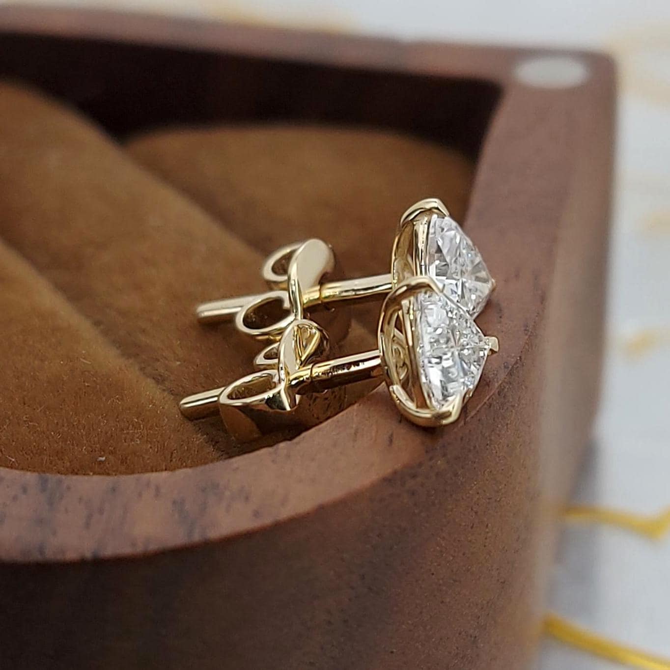 Boucles d'oreilles clous en diamant taille trillion 0,75 CTW, clous taille trillion, boucles d'oreilles en diamant, or massif 14K, boucles d'oreilles pour tous les jours, cadeau parfait Moissanite engagement ring in Gold or Platinum — custom handcrafted by Forever For Love