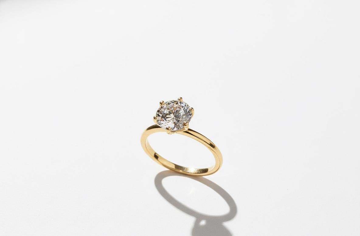 Bague de Fiançailles Solitaire 2 Ct Ronde Moissanite Round cut 1Ct Moissanite taille brillant engagement ring in Gold or Platinum — custom handcrafted by Forever For Love