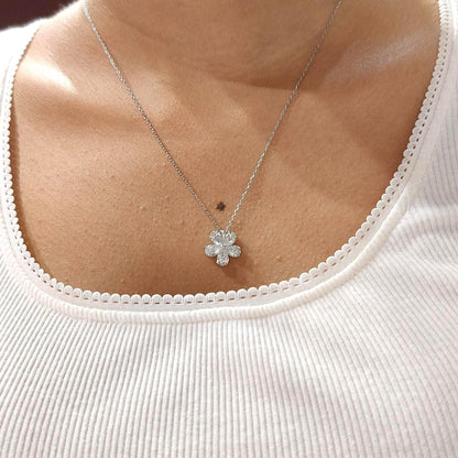 1,25 Karat Birnendiamant-Blumenkette, Solitär-Diamantkette aus massivem Weißgold, Blumenanhänger, Perfektes Geschenk für sie
