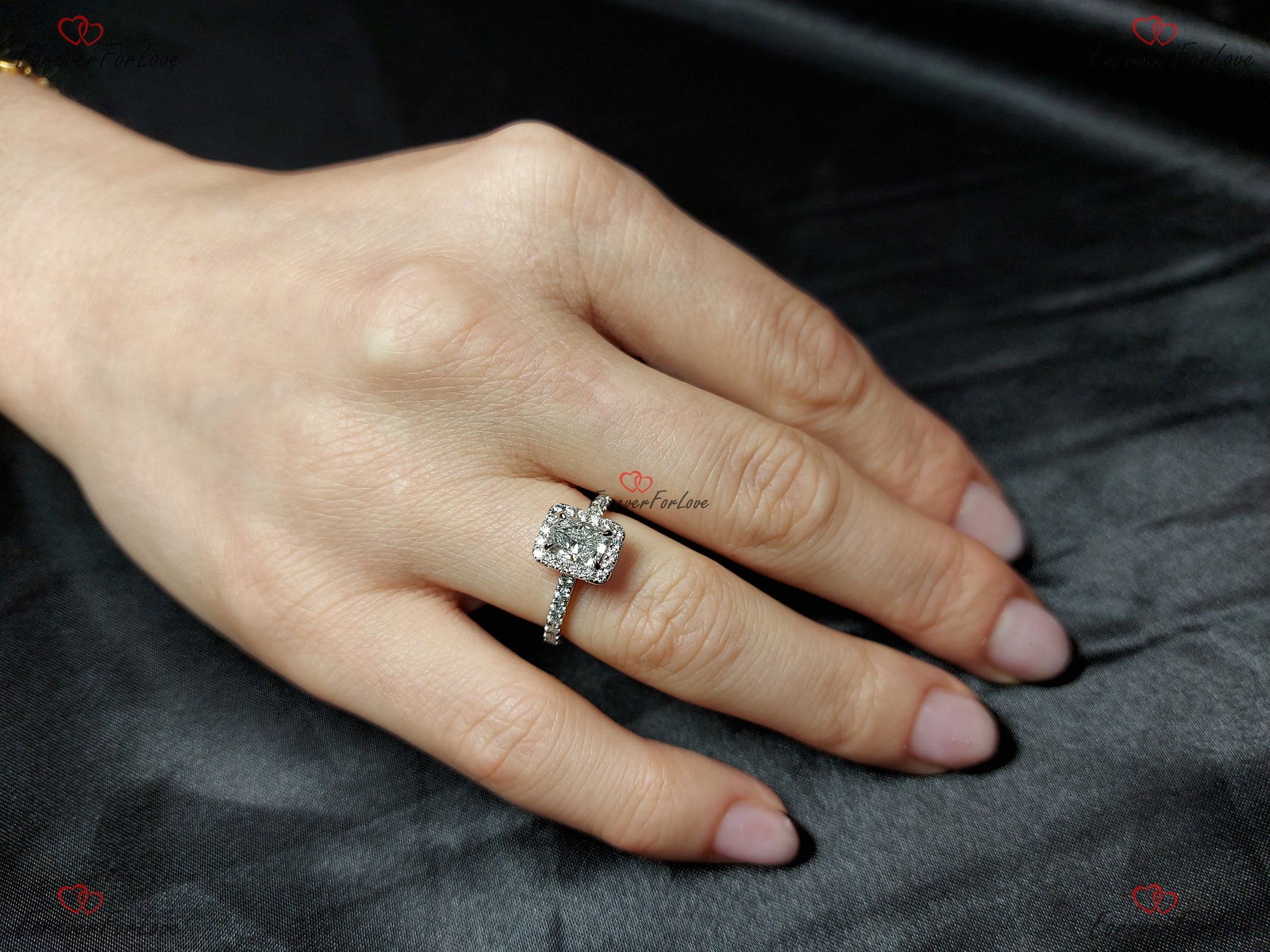0.7 Ct IGI Certified Radiant Lab Diamond Halo Engagement Ring