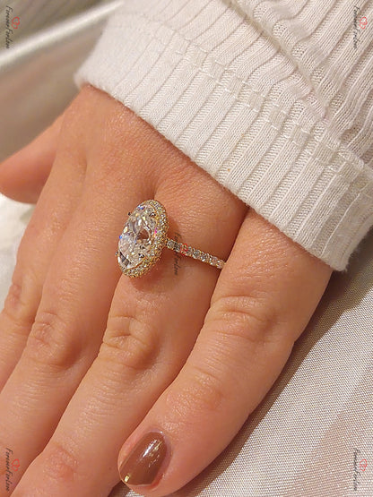 4 Ct Oval Diamond, Moissanite Halo Engagement Ring
