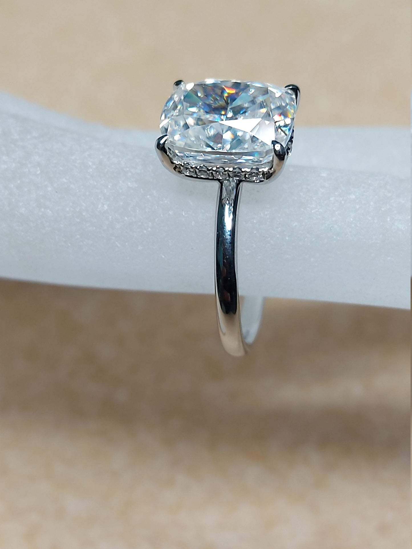 Bague de Fiançailles Coussin 5 Ct Diamant Naturel Halo Caché Cushion cut 1Ct Moissanite Taille Brillante engagement ring in Gold or Platinum — custom handcrafted by Forever For Love