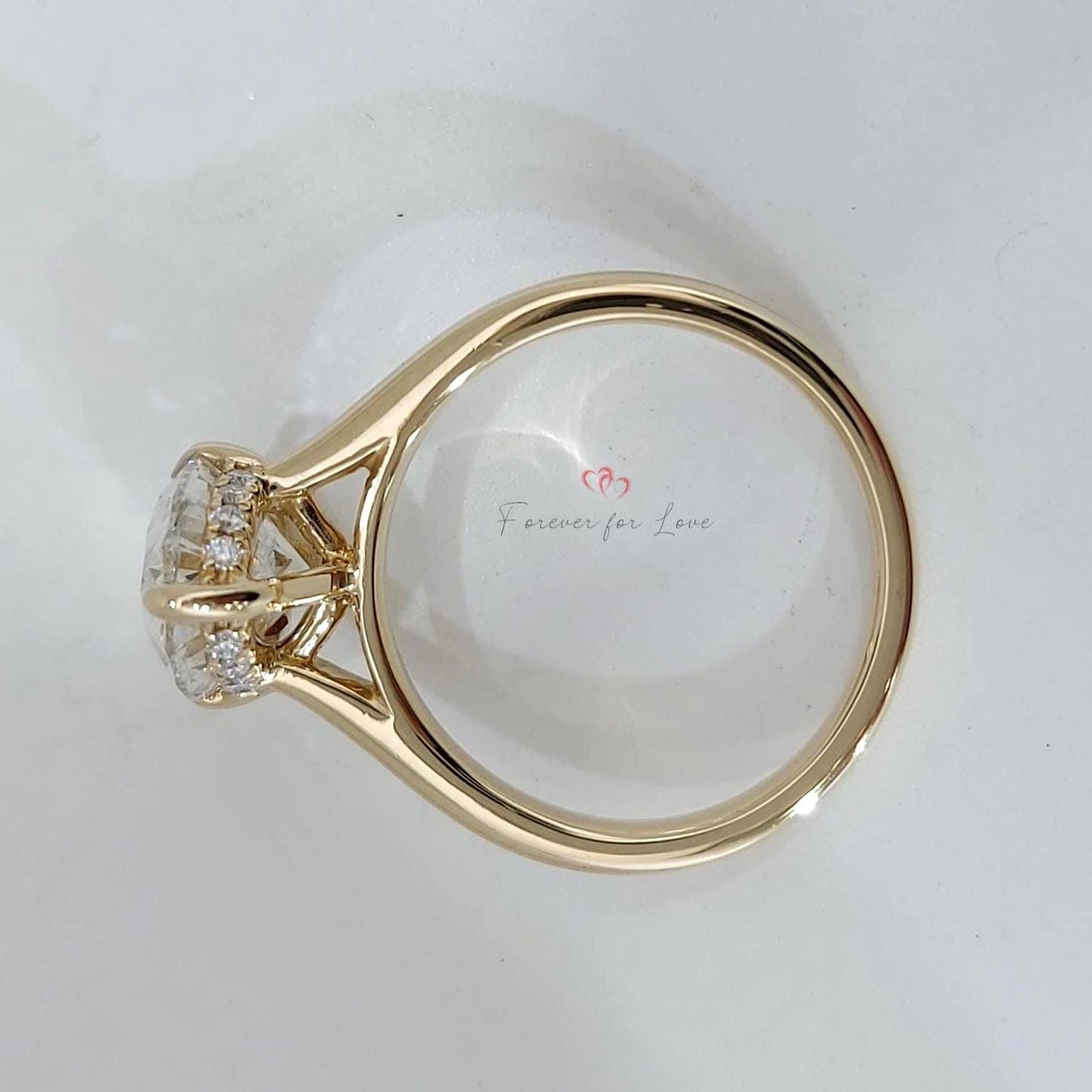 3,5 Karat IGI-zertifizierter ovaler Labor-Diamant Verlobungsring mit verstecktem Halo Oval cut Moissanite engagement ring in 935 Argentium Silber — custom handcrafted by Forever For Love