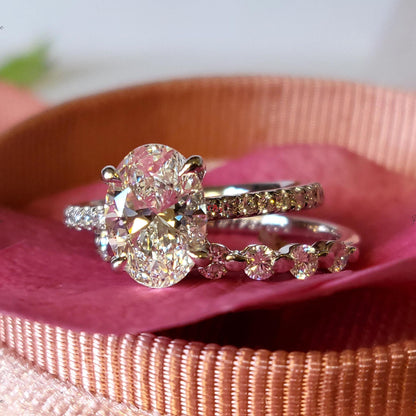 3 Ct IGI Certified Oval Lab Diamond Solitaire Engagement Ring