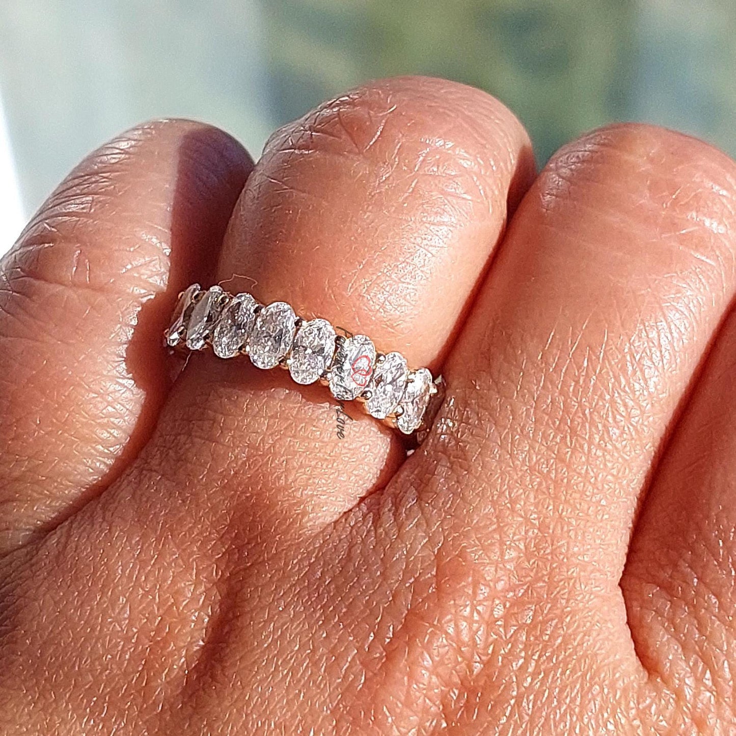 Bague d'éternité complète en diamant de laboratoire ovale de 0,18 carat Oval cut Moissanite taille brillant engagement ring in Gold or Platinum — custom handcrafted by Forever For Love