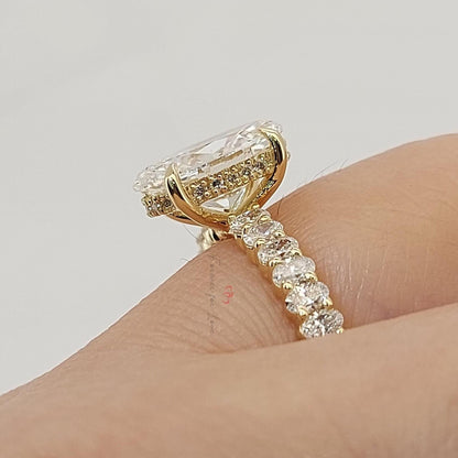 Oval Lab Diamond Ring