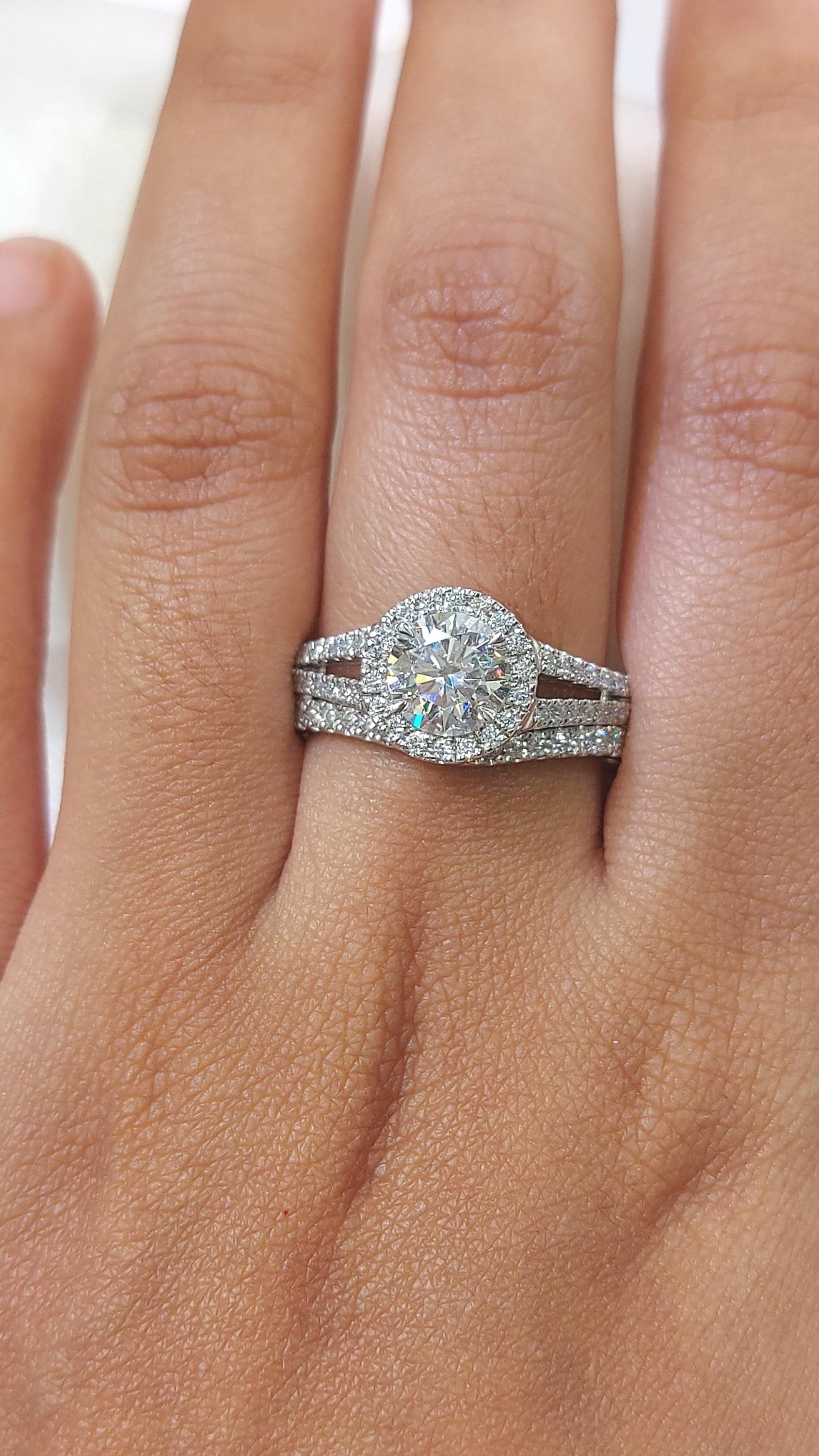 1.7 Ct IGI Certified Round Lab Diamond Wedding Band