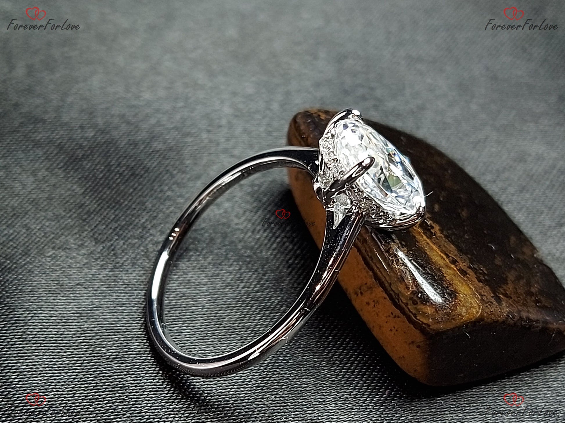 2.8 Ct Oval Moissanite Engagement Ring