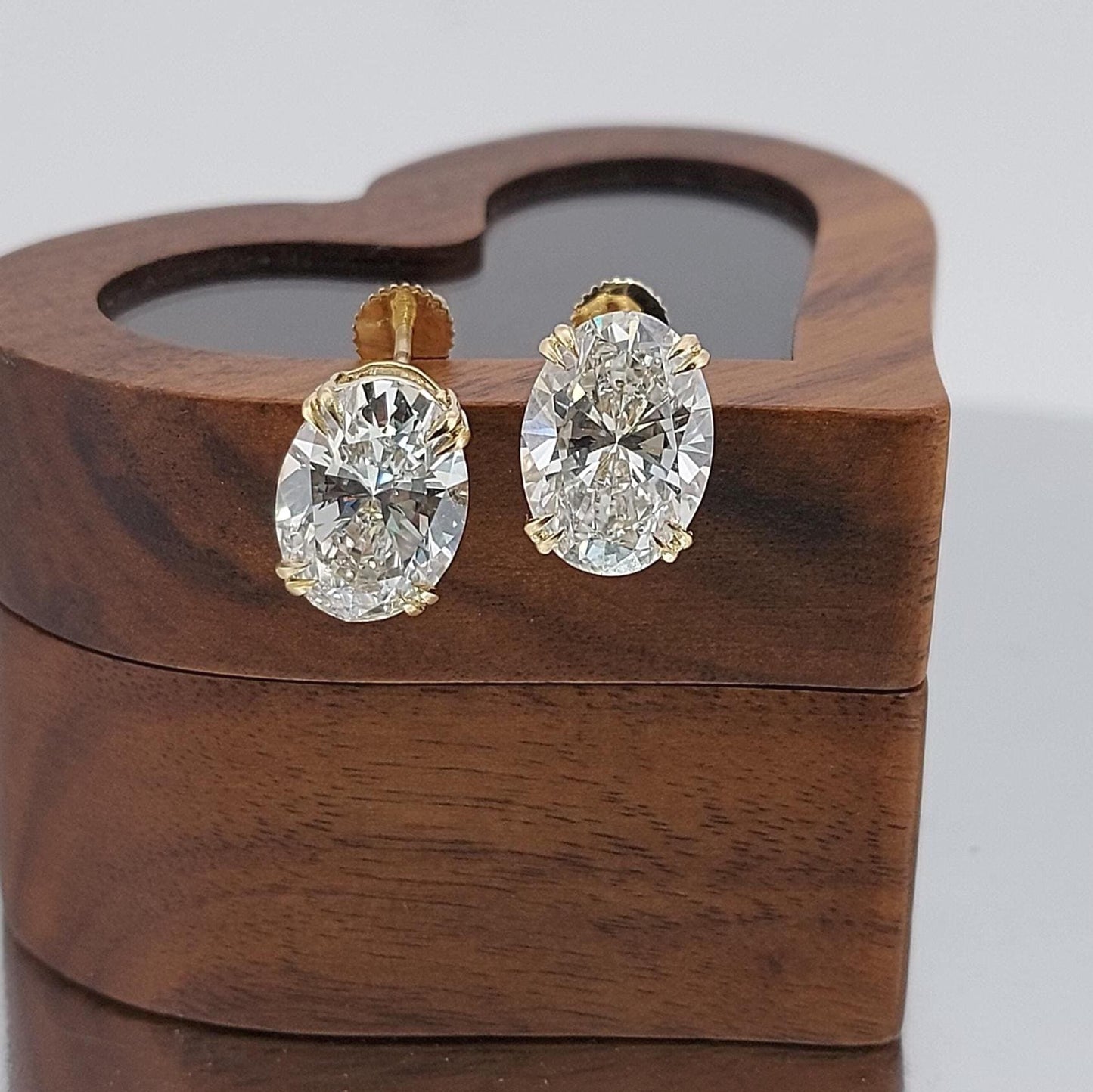 Boucles d'oreilles clous en diamant de synthèse ovale 4 carats : Or jaune 14 carats 0,5 carat Moissanite engagement ring in Gold or Platinum — custom handcrafted by Forever For Love