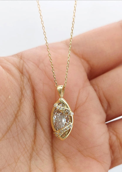2.1 Karat IGI ZERTIFIZIERTER E, VVS2 Marquise-Schliff Laborgezüchteter Diamant-Anhänger mit Kette, Marquise Diamant-Halskette 14k Gelbgold-Kette