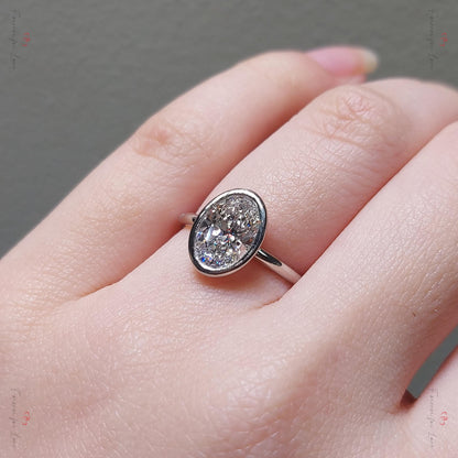 1 Ct IGI Certified Oval Lab Diamond Engagement Ring