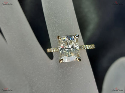 4 Ct Radiant Diamond, Moissanite Engagement Ring