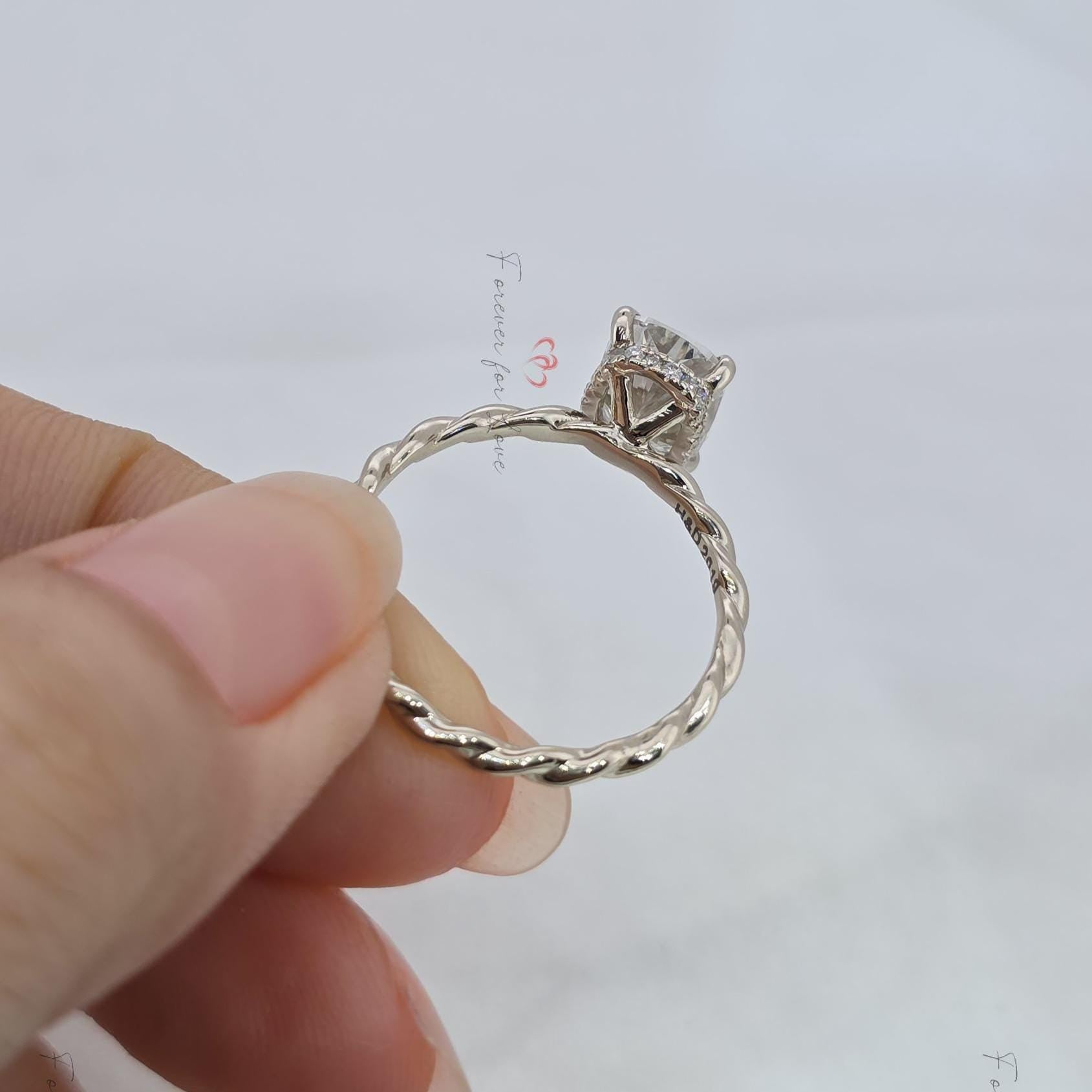 2.5 Ct IGI Certified Cushion Lab Diamond Engagement Ring