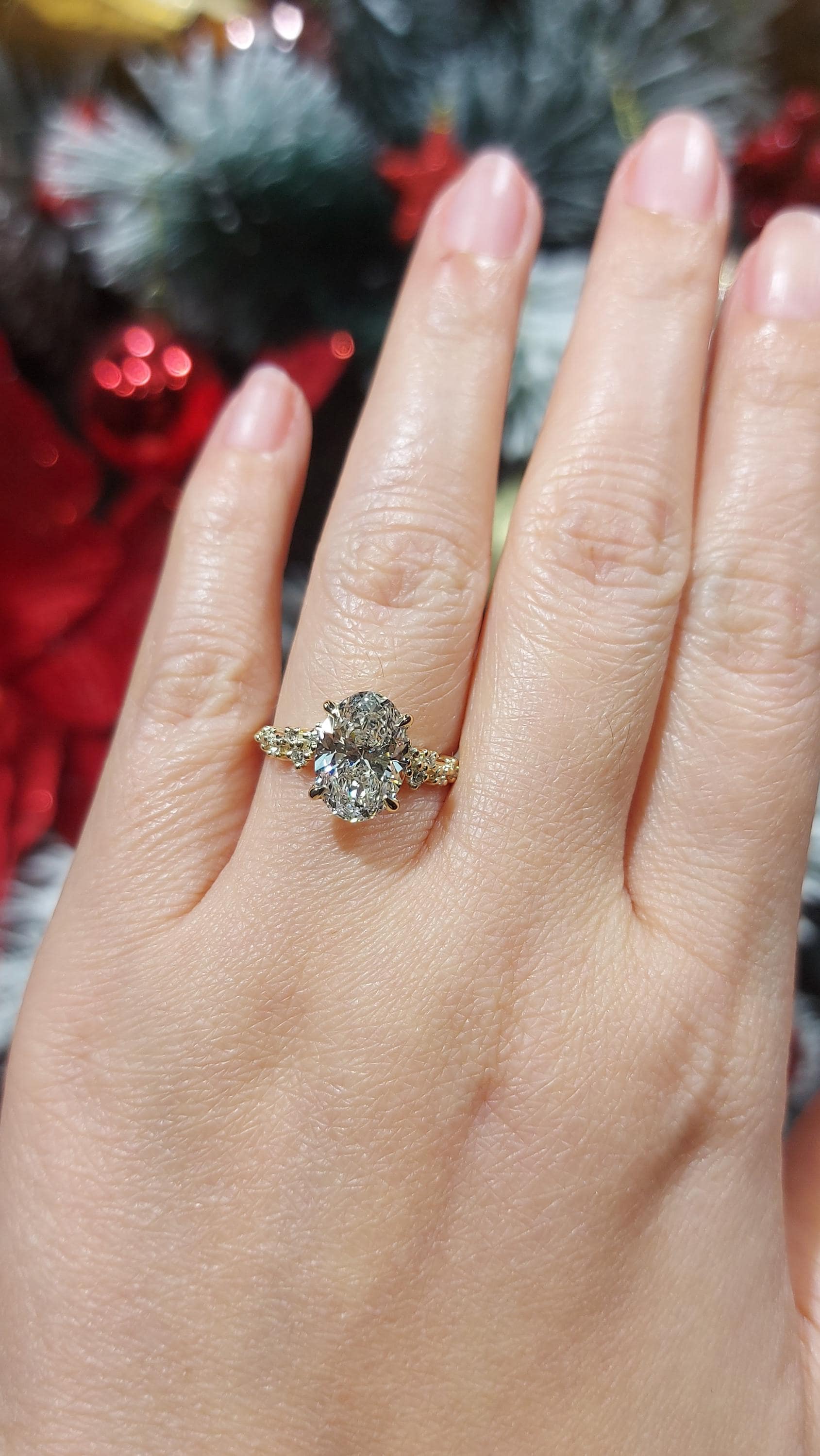 3.5 Ct IGI Certified Oval Lab Diamond Band