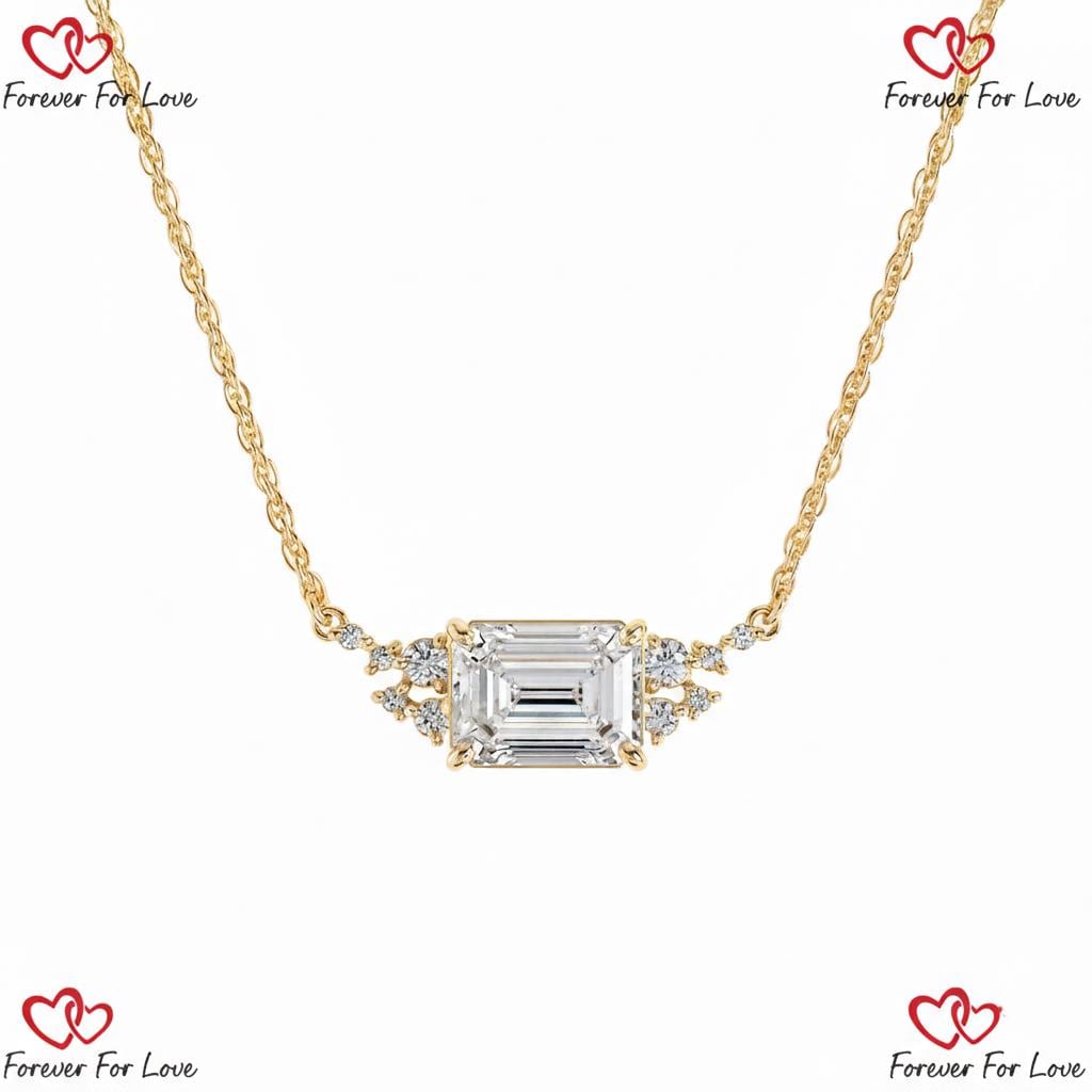 Pendentif solitaire avec chaîne en or jaune 14 carats, diamant de laboratoire, taille émeraude, 2 carats, couleur E/pureté VVS2, certifié IGI. Le cadeau parfait Moissanite engagement ring in Gold or Platinum — custom handcrafted by Forever For Love