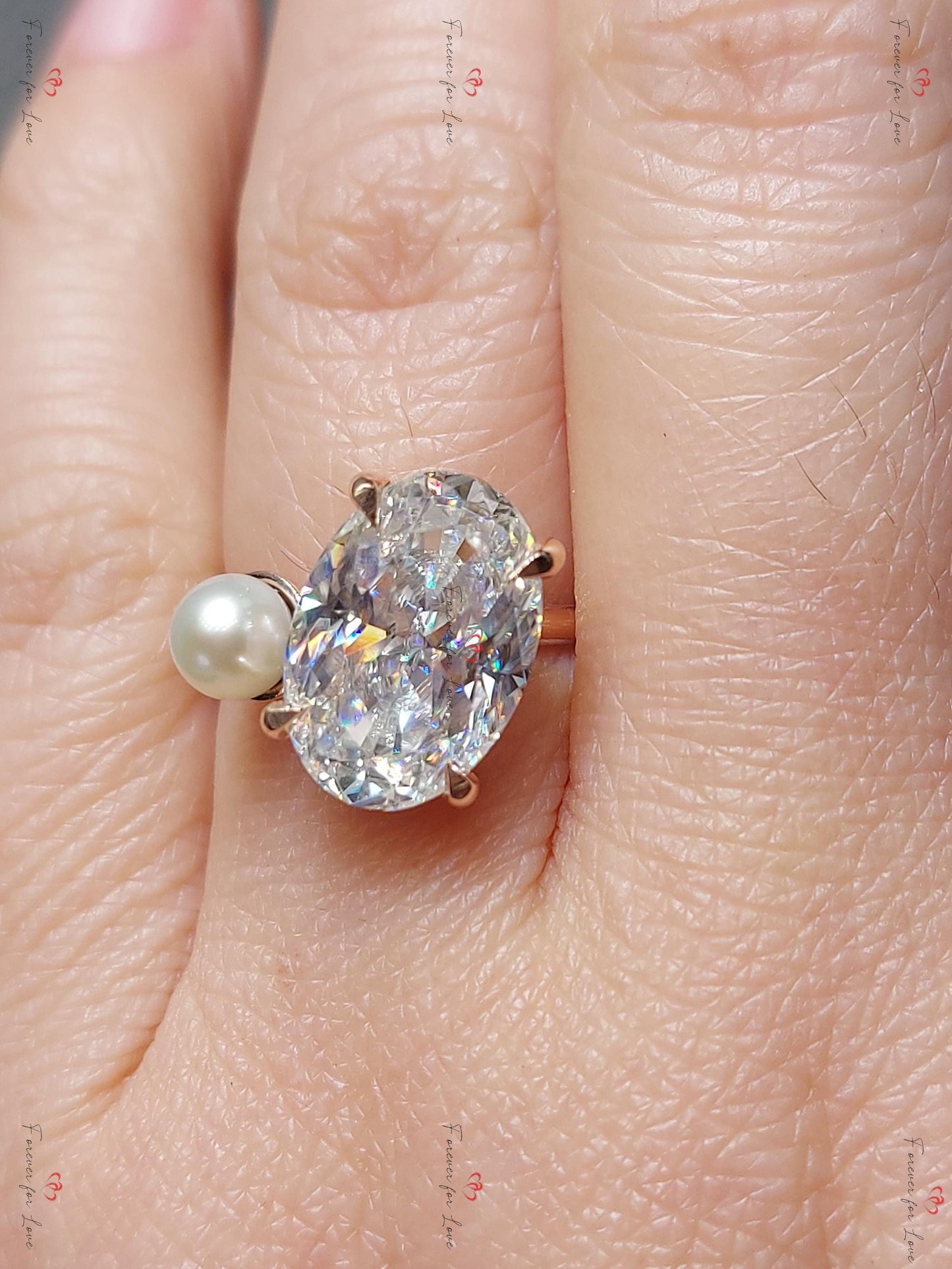 5 Karat ovaler Moissanit-Verlobungsring Oval cut Moissanite engagement ring in 935 Argentium Silber — custom handcrafted by Forever For Love