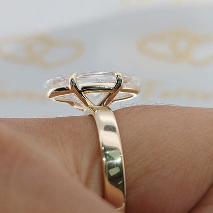 3.5 Ct Oval Moissanite Engagement Ring