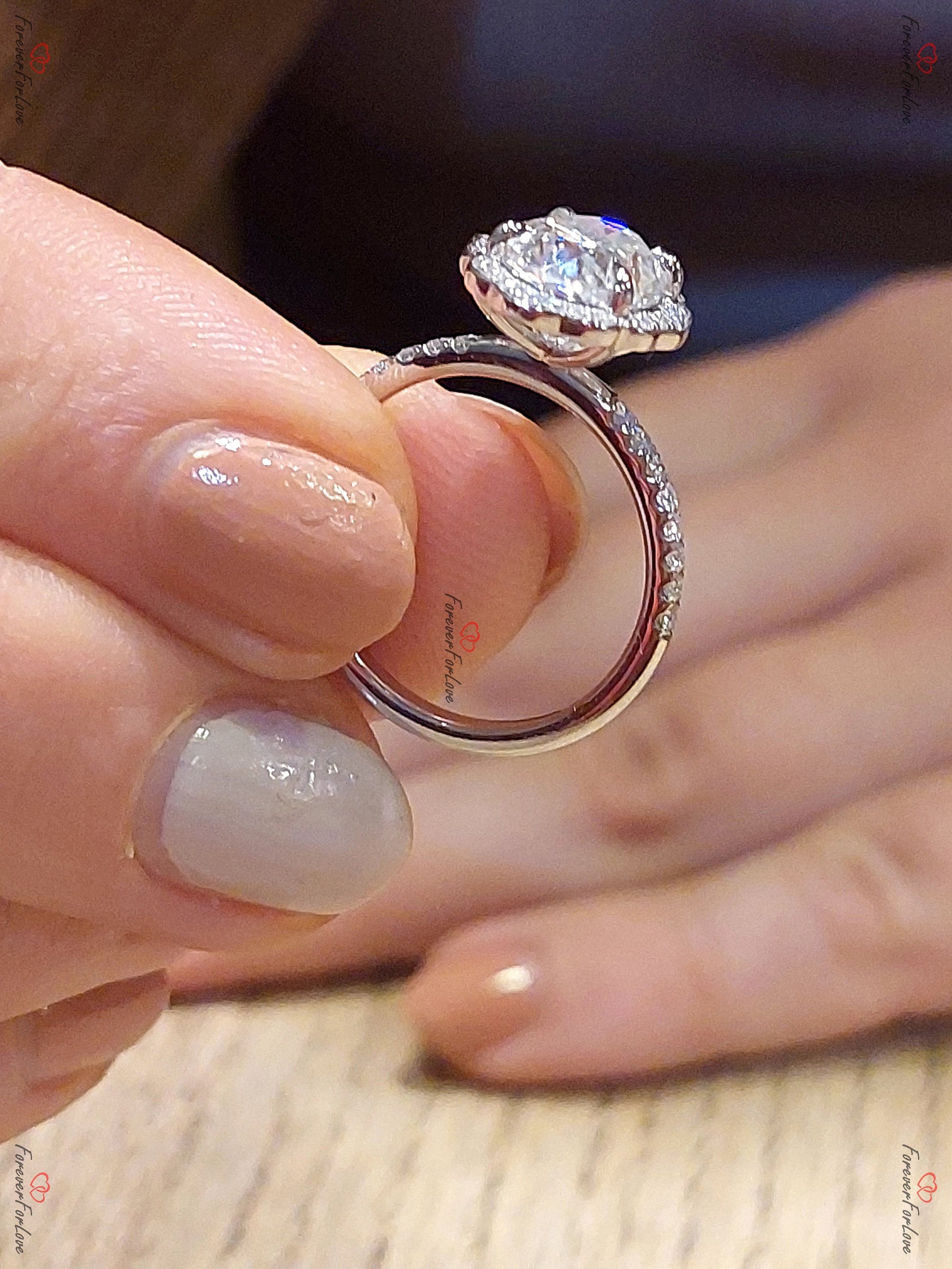 2 Ct Oval Moissanite Halo Engagement Ring