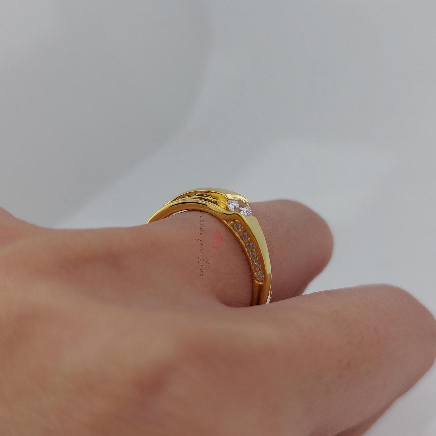 Natural Diamond Engagement Ring