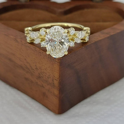 1.0 Ct IGI Certified Oval Lab Diamond Engagement Ring