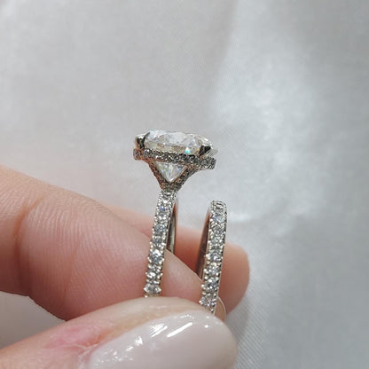 4 Ct IGI Certified Round Lab Diamond Solitaire Engagement Ring