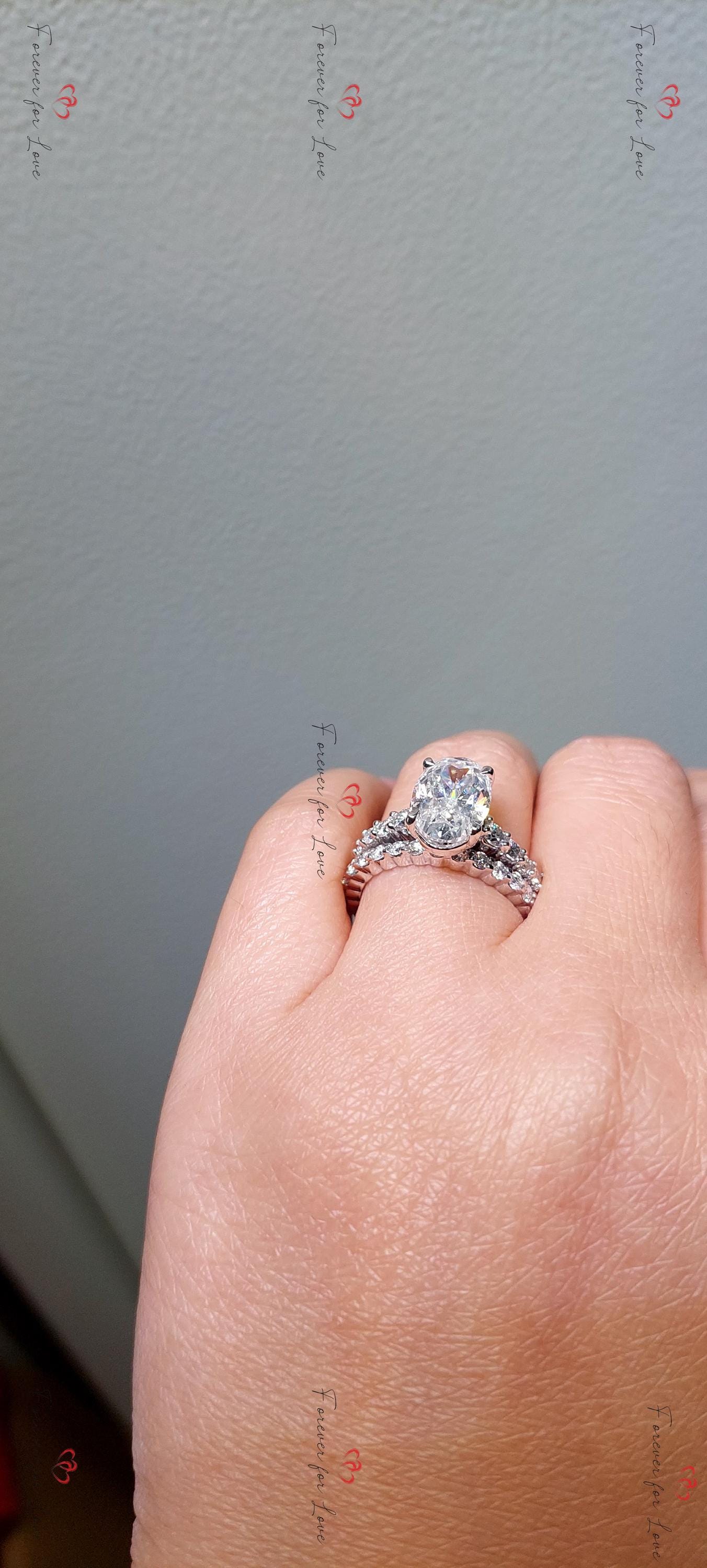 3,5 Karat ovaler Moissanit-Eternity-Ring Oval cut Moissanite engagement ring in 935 Argentium Silber — custom handcrafted by Forever For Love